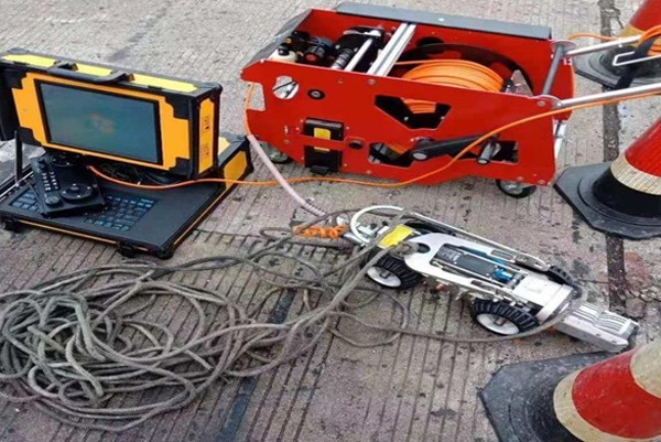 西盟CCTV管道检测机器人