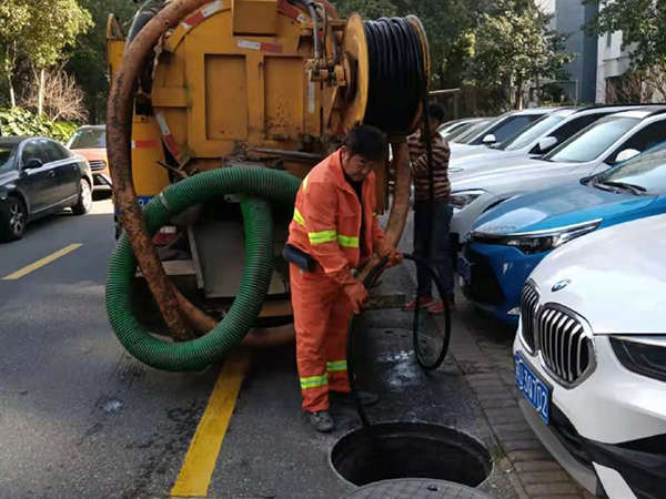 西盟排污管道清淤